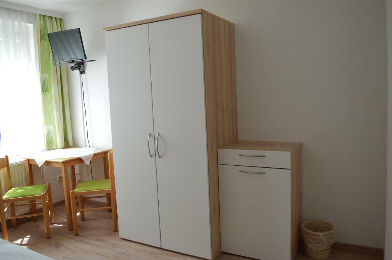 Fruehstueckspension Sterr Strebersdorf Esterno foto
